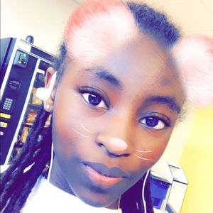 Meet your Posher, Victoria